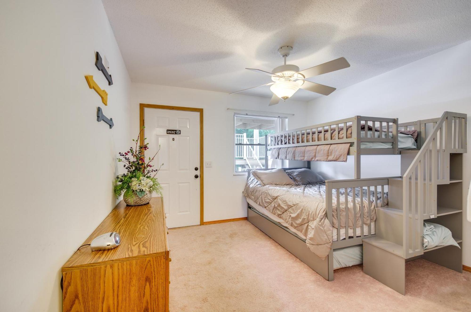 Cozy Lake Ozark Condo Rental With Grill, Pool Access Eksteriør bilde