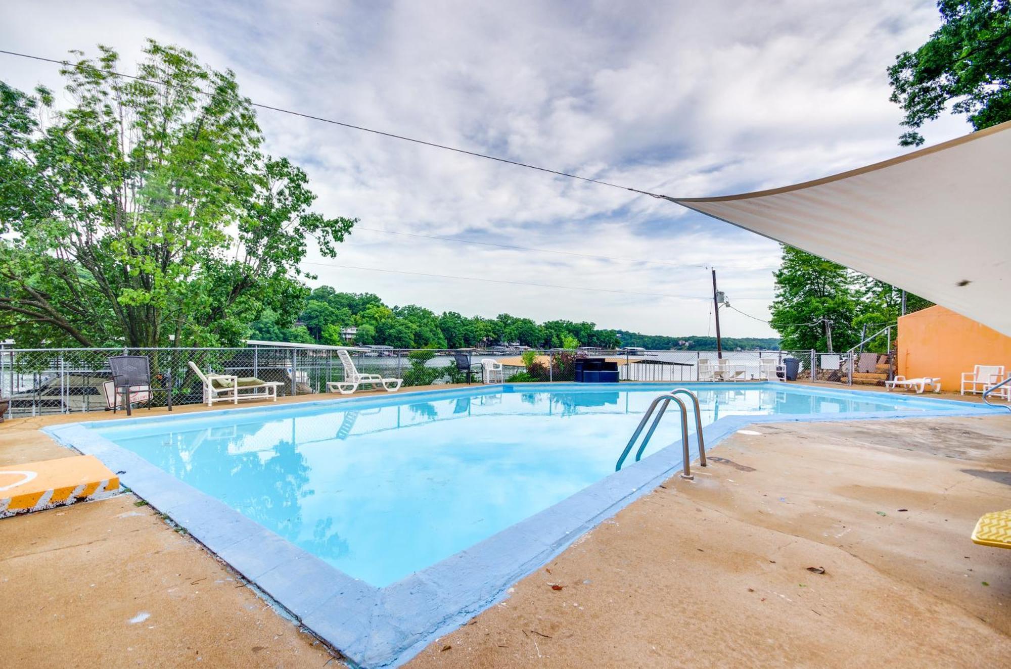 Cozy Lake Ozark Condo Rental With Grill, Pool Access Eksteriør bilde